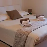 Modena - Vicino Al Centro - Free Parking & Wi-Fi