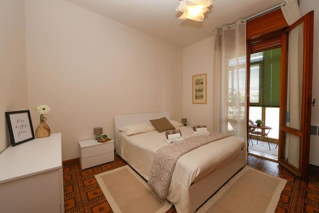 - Vicino Al Centro - Free Parking & Wi-fi Apartamento *